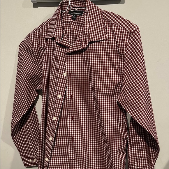 Banana Republic Red Checkered Casual Button Down Shirt - Picture 1 of 3